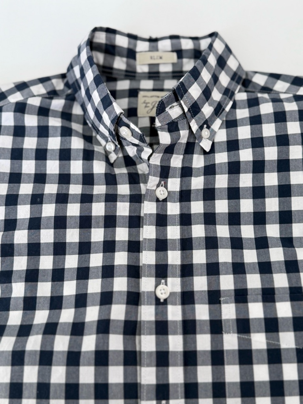 J Crew classic cotton button down Size XS